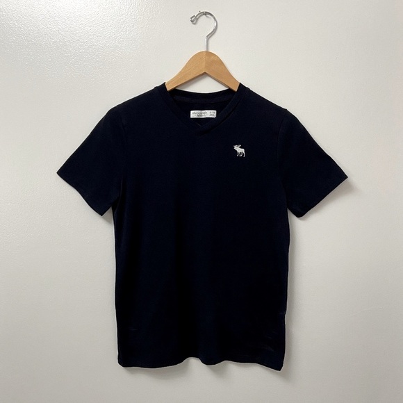 Abercrombie Kids Navy T-shirt 13/14 - Picture 2 of 5